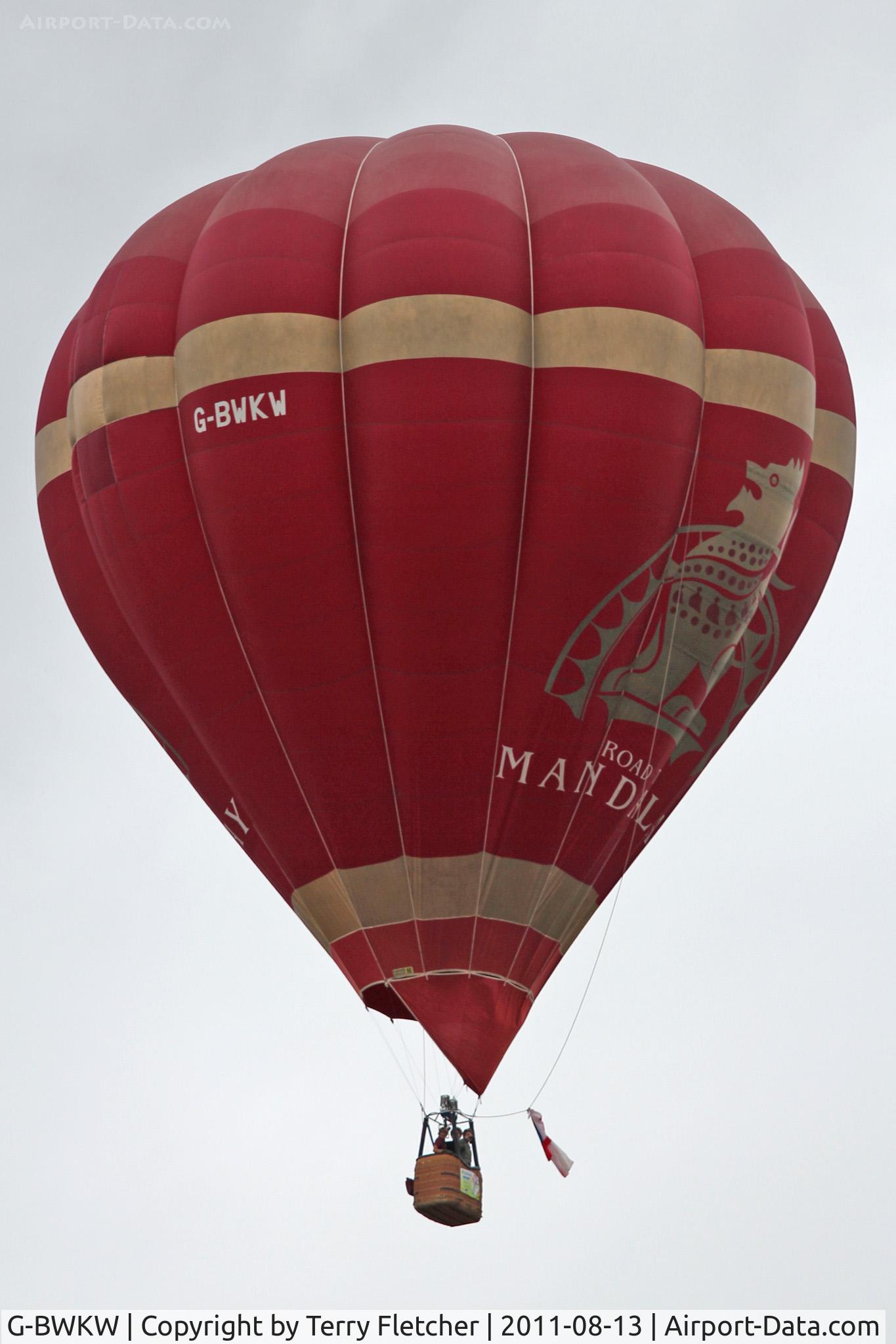 G-BWKW, 1996 Cameron Balloons Ltd THUNDER AX8-90 C/N 3770, 2011 Bristol Balloon Fiesta