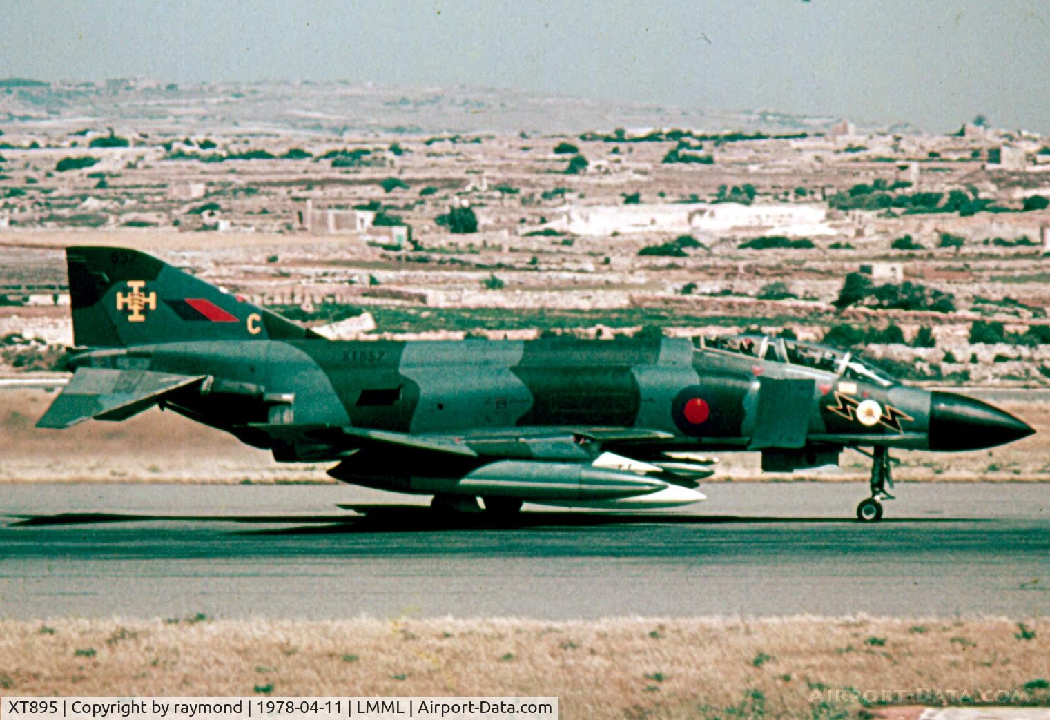 XT895, 1968 McDonnell Douglas Phantom FGR2 C/N 2417/0005, Phantom FGR2 XT895/C 111Sqd RAF