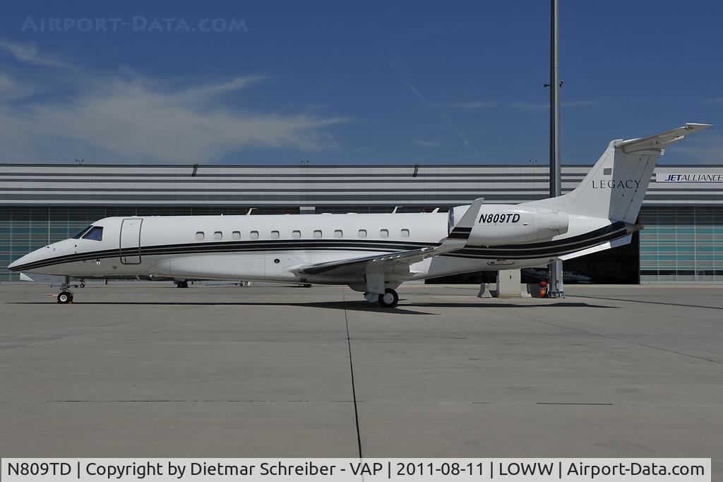 N809TD, 2004 Embraer EMB-135BJ Legacy C/N 14500809, Embraer 135