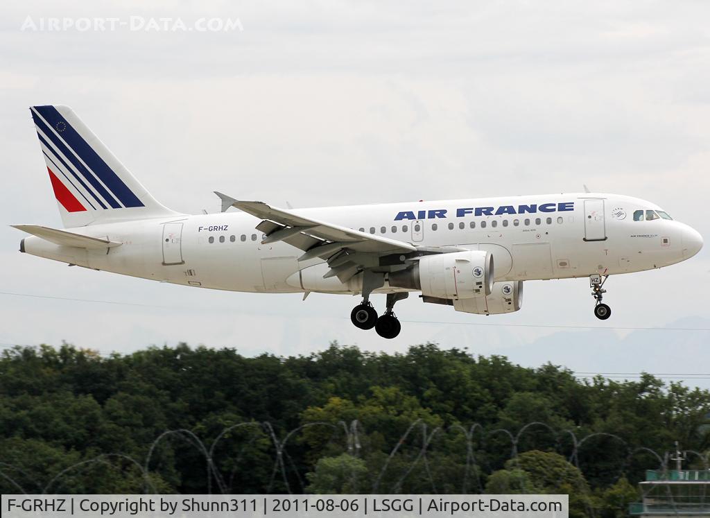 F-GRHZ, 2001 Airbus A319-111 C/N 1622, Landing rwy 23