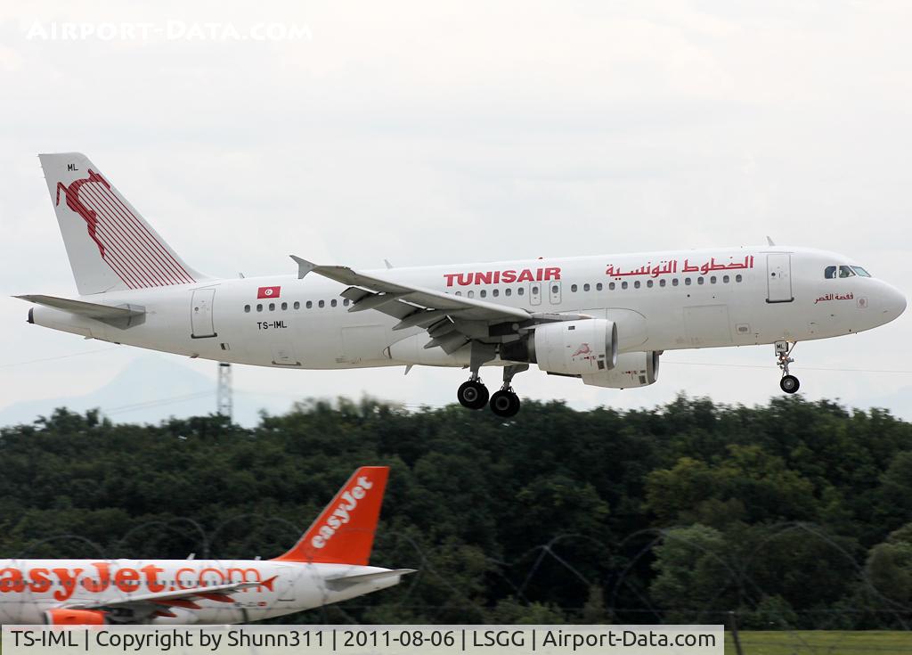 TS-IML, 1999 Airbus A320-211 C/N 0958, Landing rwy 23