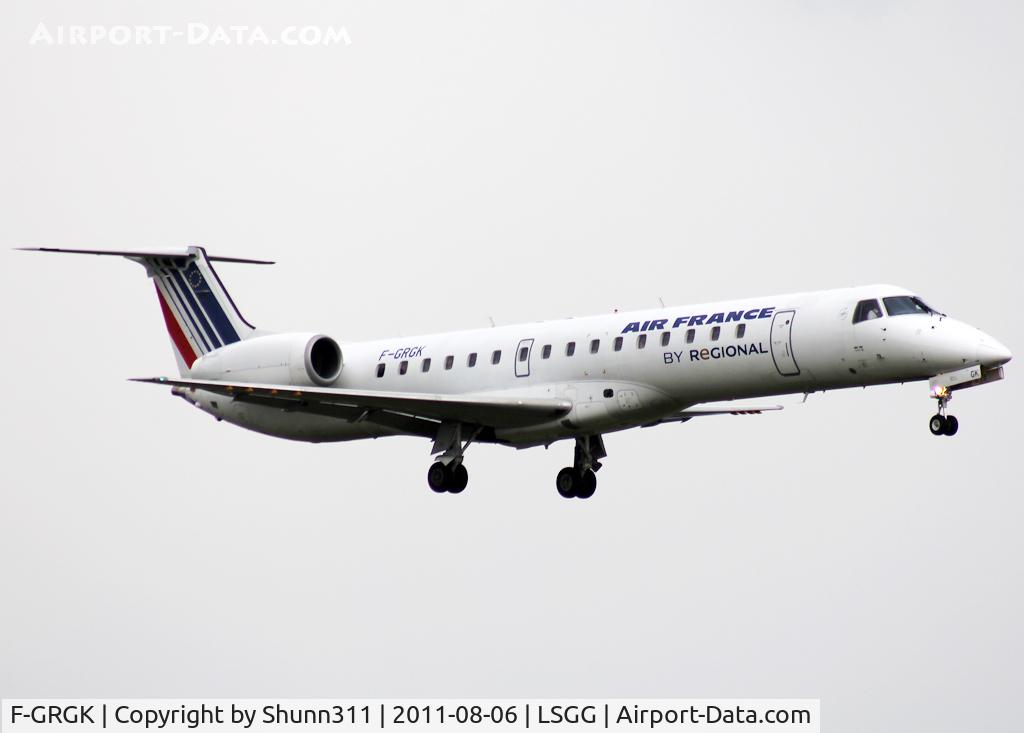 F-GRGK, 2000 Embraer EMB-145EU (ERJ-145EU) C/N 145324, Landing rwy 23