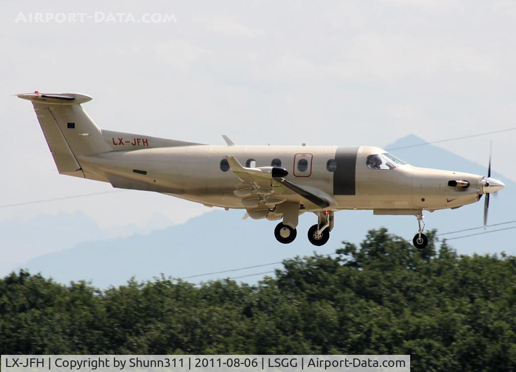 LX-JFH, 2003 Pilatus PC-12/45 C/N 522, Landing rwy 23