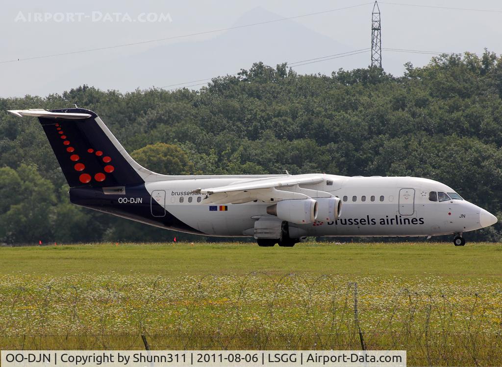 OO-DJN, 1995 British Aerospace Avro 146-RJ85 C/N E.2275, Ready for take off rwy 23