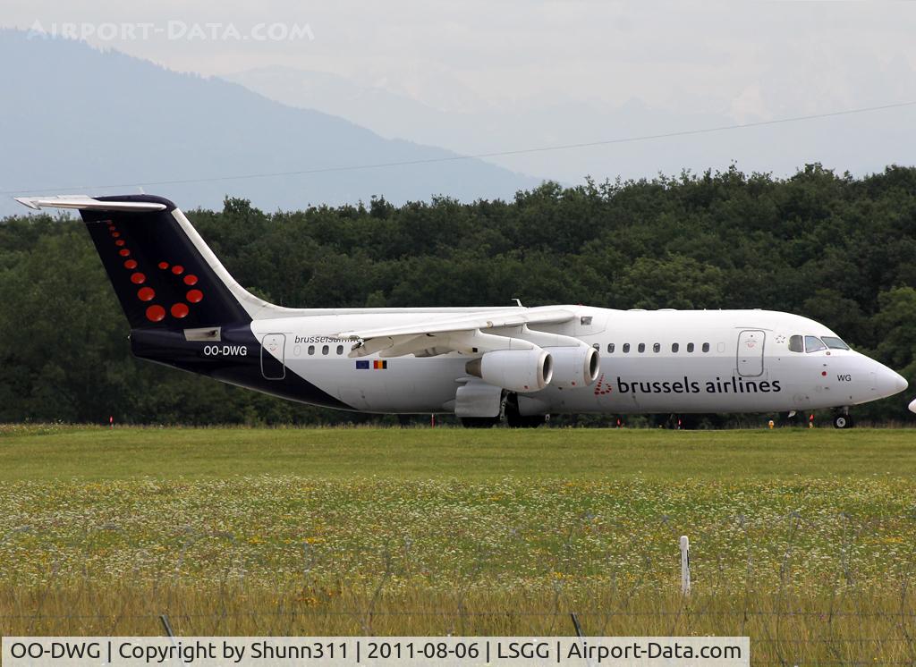 OO-DWG, 1998 British Aerospace Avro 146-RJ100 C/N E3336, Ready for take off rwy 23