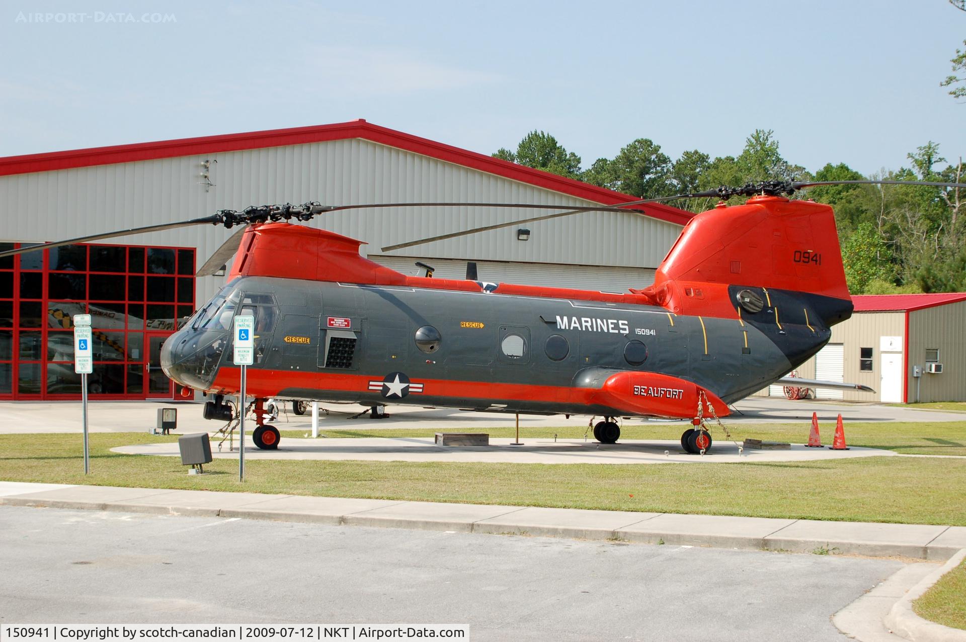 150941, 1964 Boeing Vertol HH-46D Sea Knight C/N 2024, 1964 Boeing Vertol HH-46D Sea Knight Helicopter on display at the Havelock Tourist & Event Center, Havelock, NC