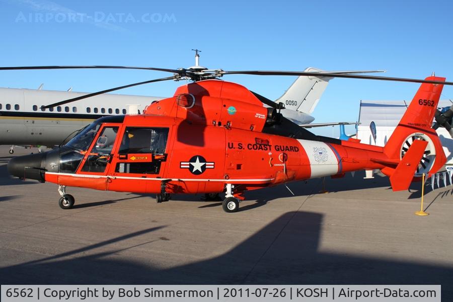 6562, Aerospatiale HH-65C Dolphin C/N 6247, On display at Airventure 2011
