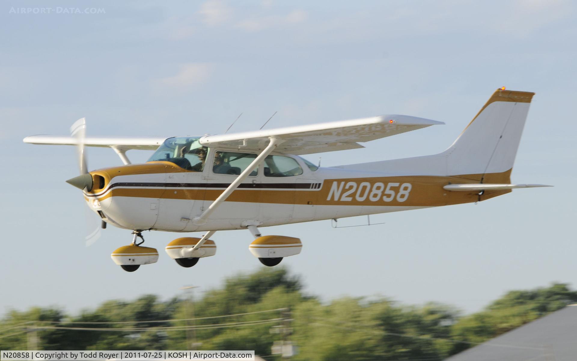 N20858, 1974 Cessna 172M C/N 17263857, AIRVENTURE 2011
