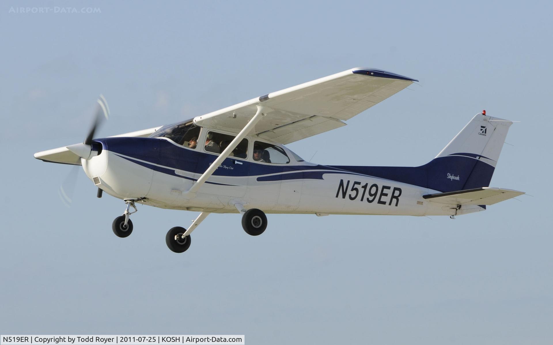 N519ER, 2002 Cessna 172S C/N 172S9107, AIRVENTURE 2011