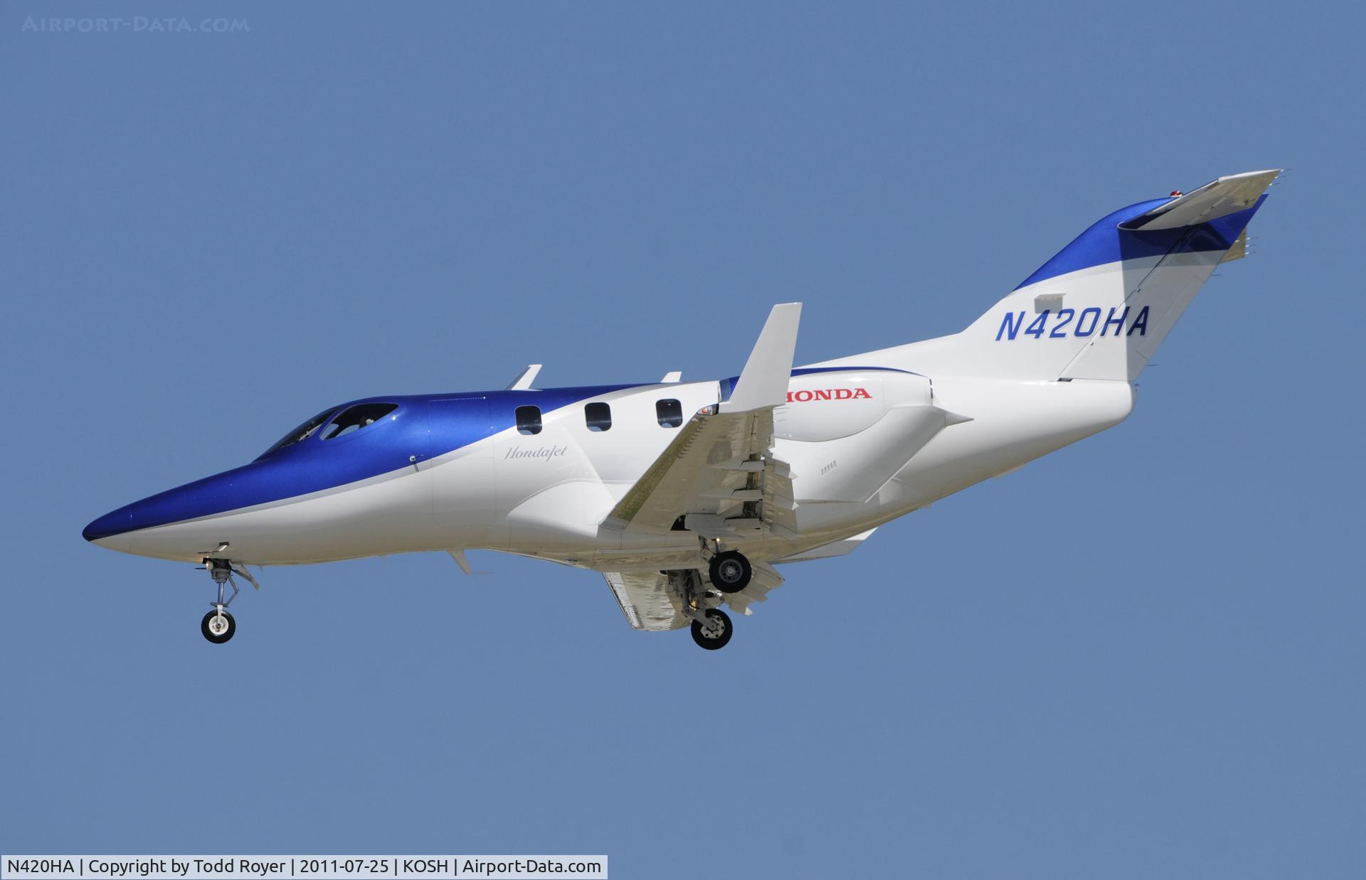 N420HA, 2003 Honda HA-420 HondaJet C/N P001, AIRVENTURE 2011