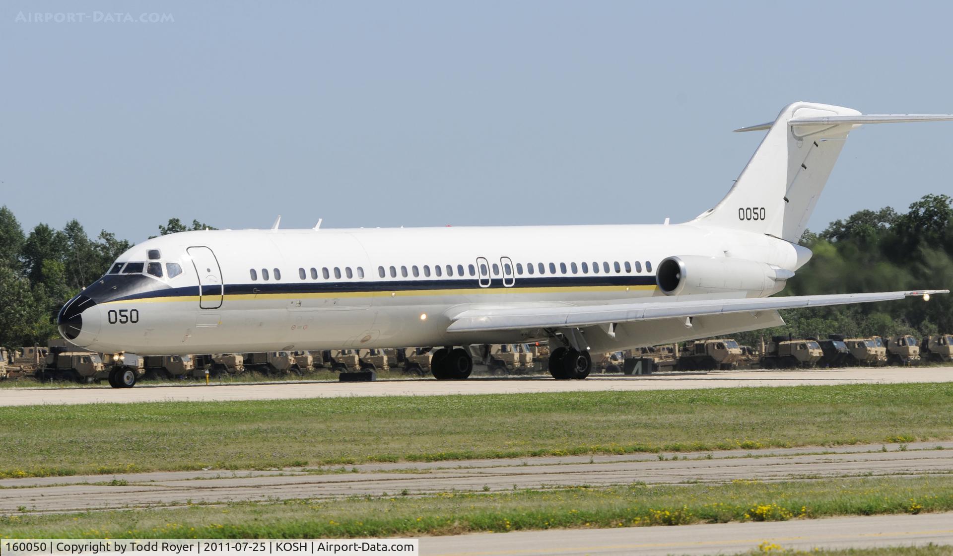 160050, 1975 McDonnell Douglas C-9B (DC-9-33) Skytrain II C/N 47699, AIRVENTURE 2011