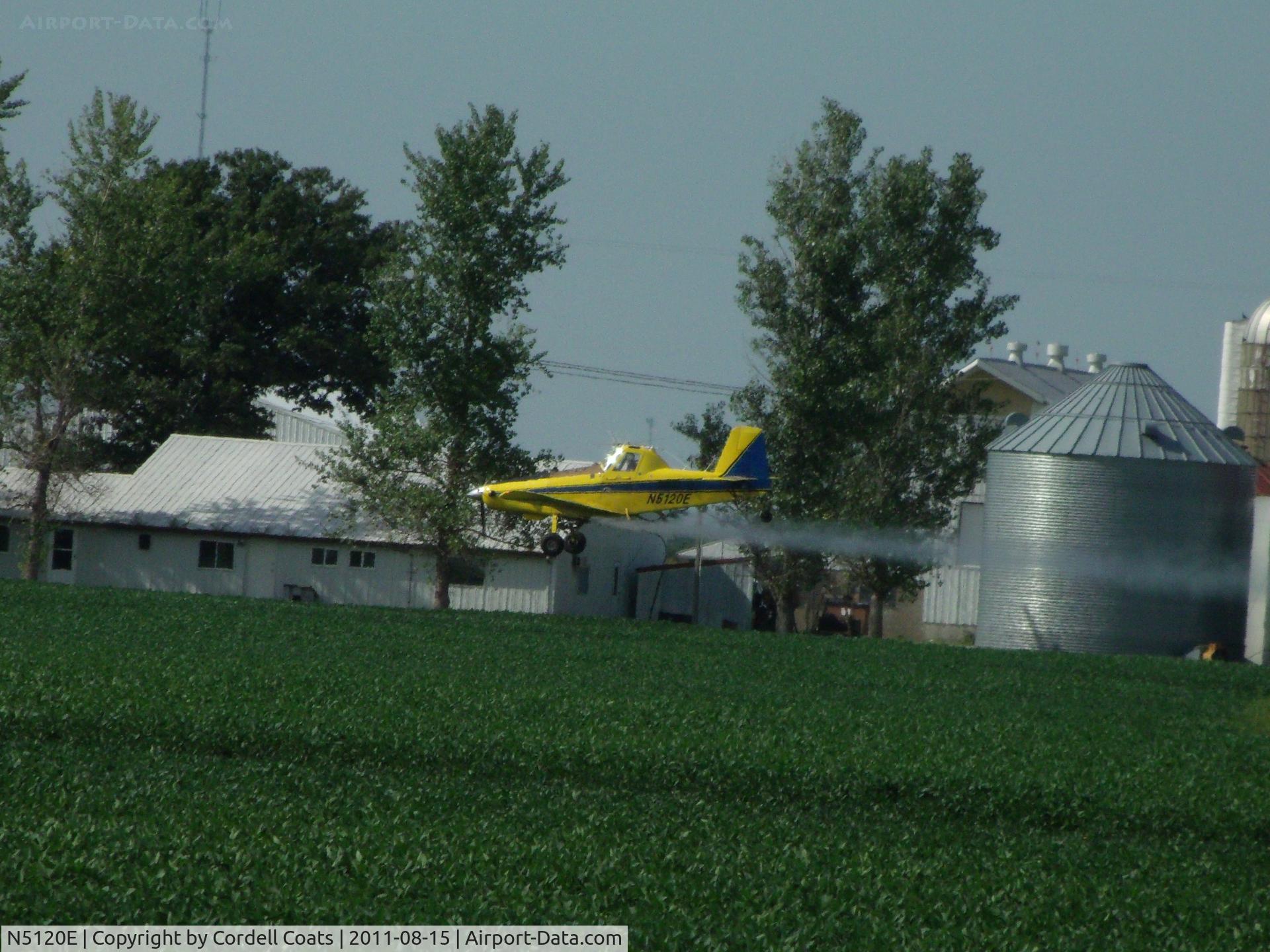 N5120E, 1998 Air Tractor Inc AT-402B C/N 402B-1052, Seen this Air Tractor at work in New Douglas, Illinois today on my way into work.  I had to stop and take some pics.  :)  Enjoy.