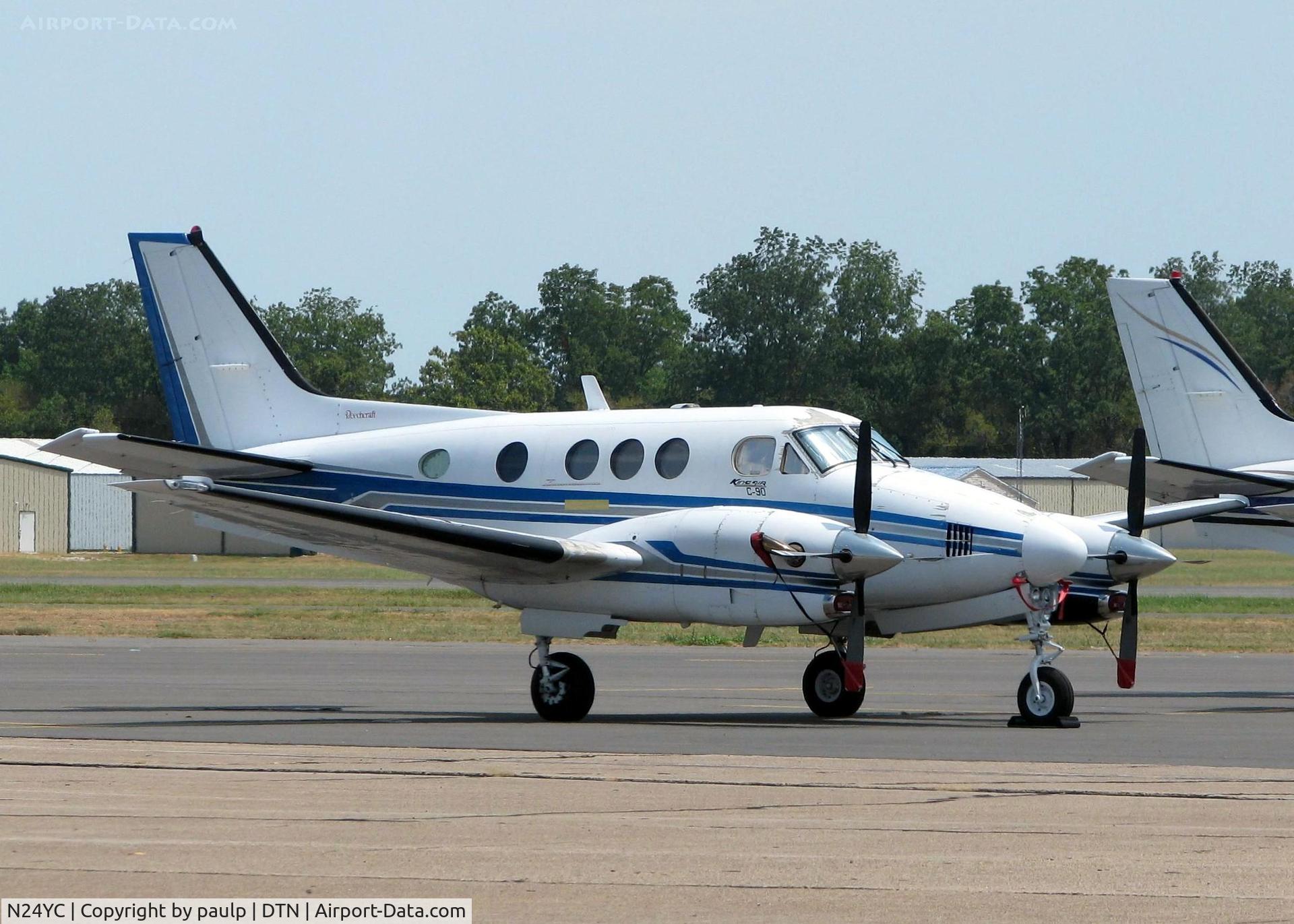 N24YC, 1997 Raytheon Aircraft Company C90A C/N LJ-1484, At Downtown Shreveport.