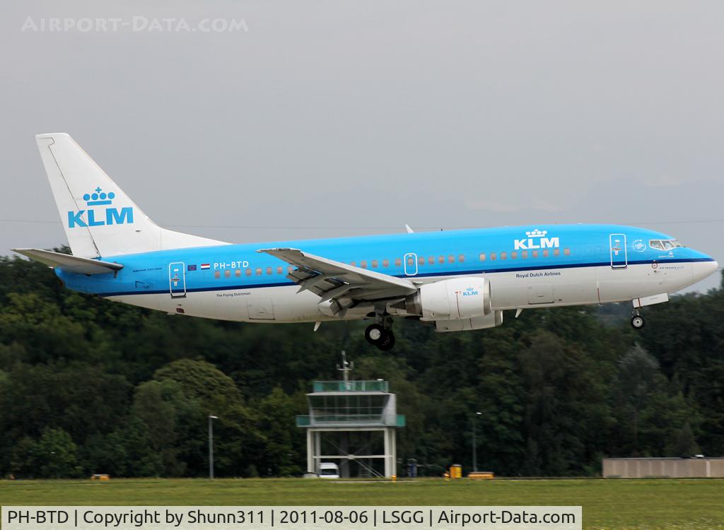PH-BTD, 1992 Boeing 737-306 C/N 27420, Landing rwy 23