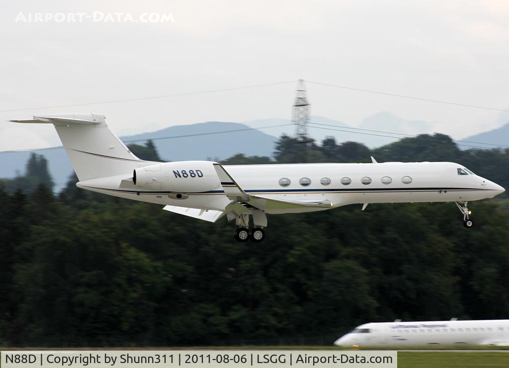 N88D, 2008 Gulfstream Aerospace GV-SP (G550) C/N 5183, Landing rwy 23...