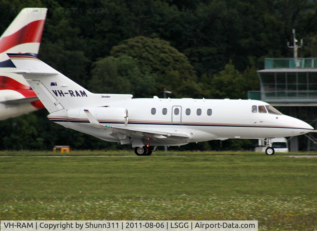 VH-RAM, 2007 Hawker Beechcraft Hawker 850XP C/N 258844, Ready for take off rwy 23