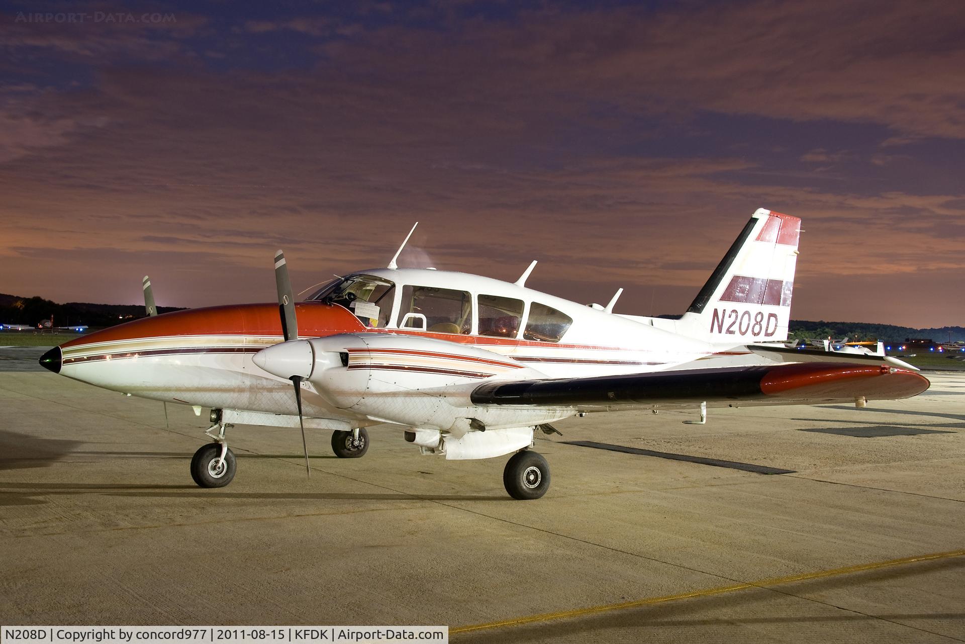 N208D, 1975 Piper PA-23-250 C/N 277554155, N208D  Piper PA-23-250 Aztec  KFDK  20110815