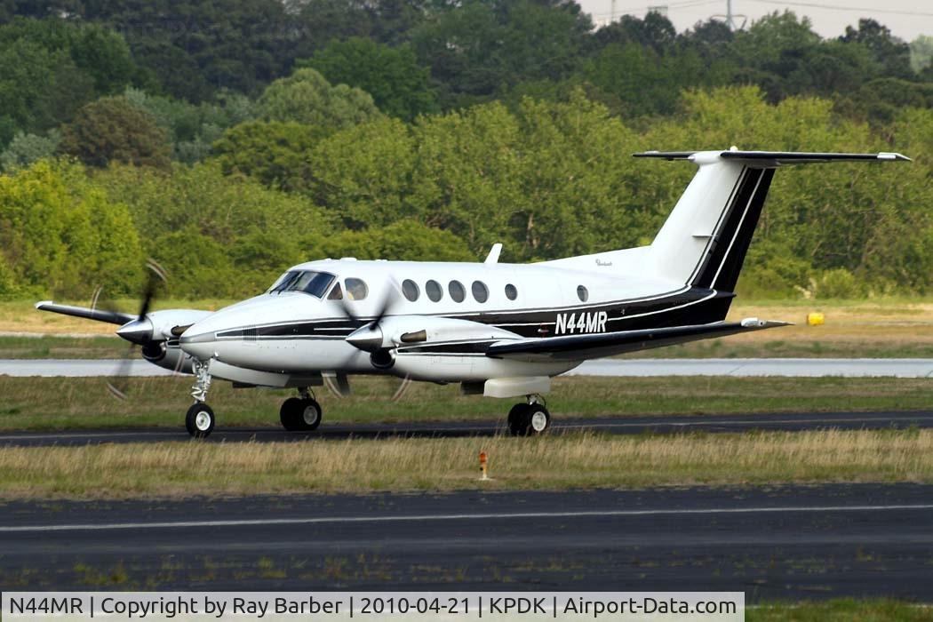 N44MR, 1981 Beechcraft B200C Super King Air C/N BL-27, Beech 200C Super King Air [BL-27] Atlanta-Dekalb Peachtree~N  21/04/2010.