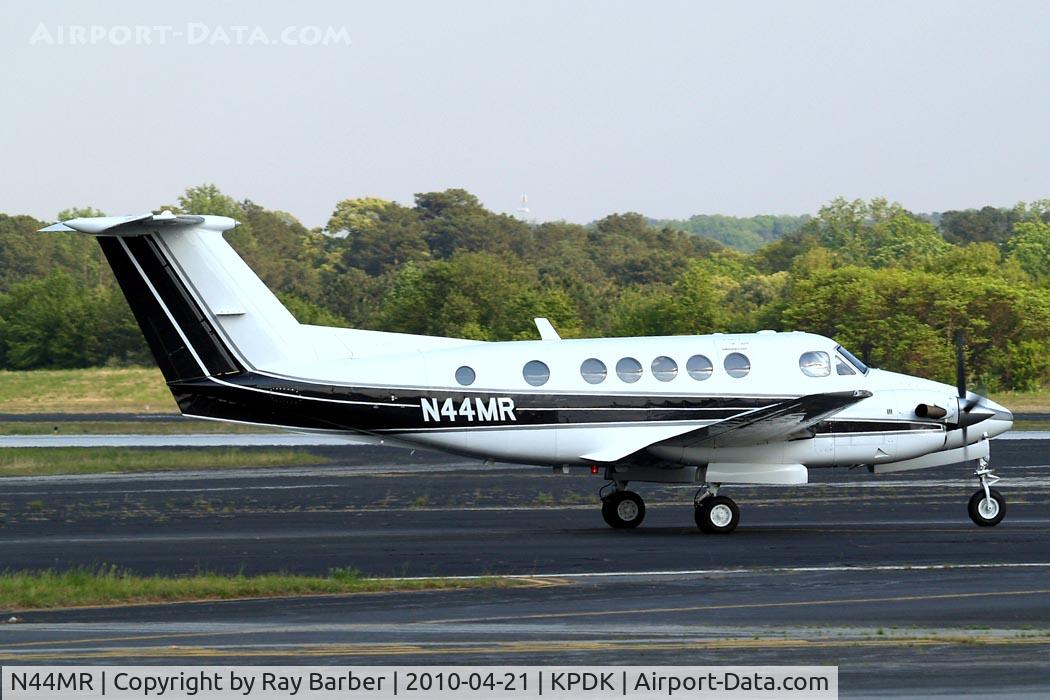 N44MR, 1981 Beechcraft B200C Super King Air C/N BL-27, Beech 200C Super King Air [BL-27] Atlanta-Dekalb Peachtree~N  21/04/2010.