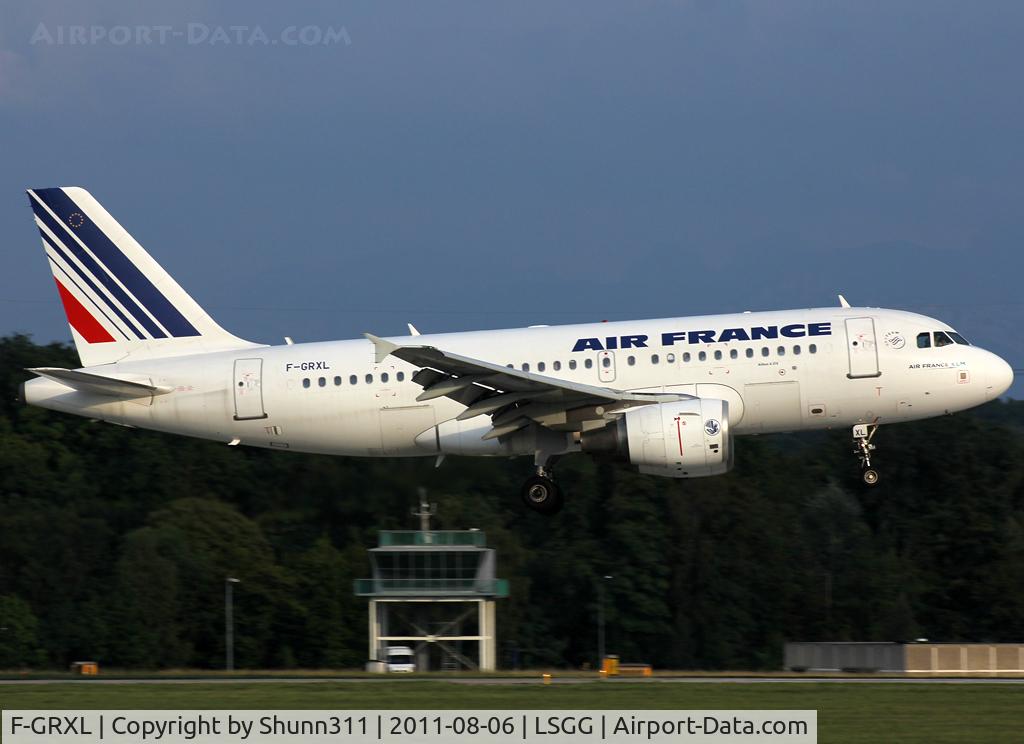 F-GRXL, 2006 Airbus A319-111 C/N 2938, Landing rwy 23