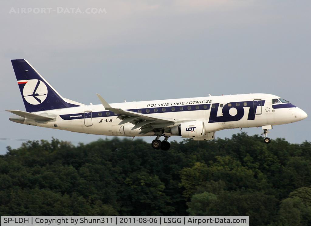 SP-LDH, 2005 Embraer 170LR (ERJ-170-100LR) C/N 17000069, Landing rwy 23