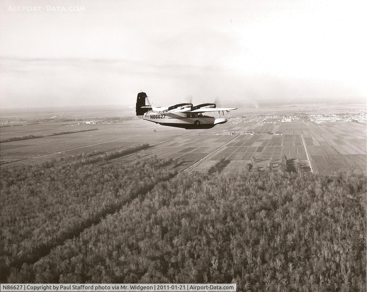 N86627, 1946 Grumman G-44A Widgeon C/N 1453, In flight over South Louisiana in the mid 1960s.