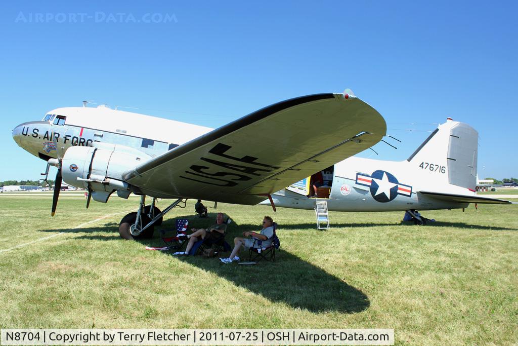N8704, 1944 Douglas DC3C-S4C4G (TC-47B-30-DK) C/N 33048, 1944 Douglas DC3C-S4C4G, c/n: 33048 ex
USAF 44-76716 at 2011 Oshkosh
