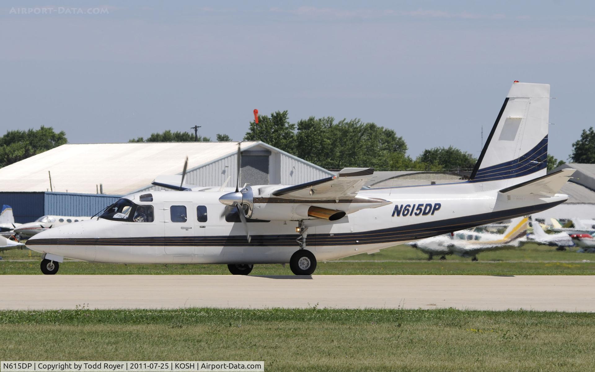 N615DP, 1976 Rockwell International 690A Turbo Commander C/N 11317, AIRVENTURE 2011