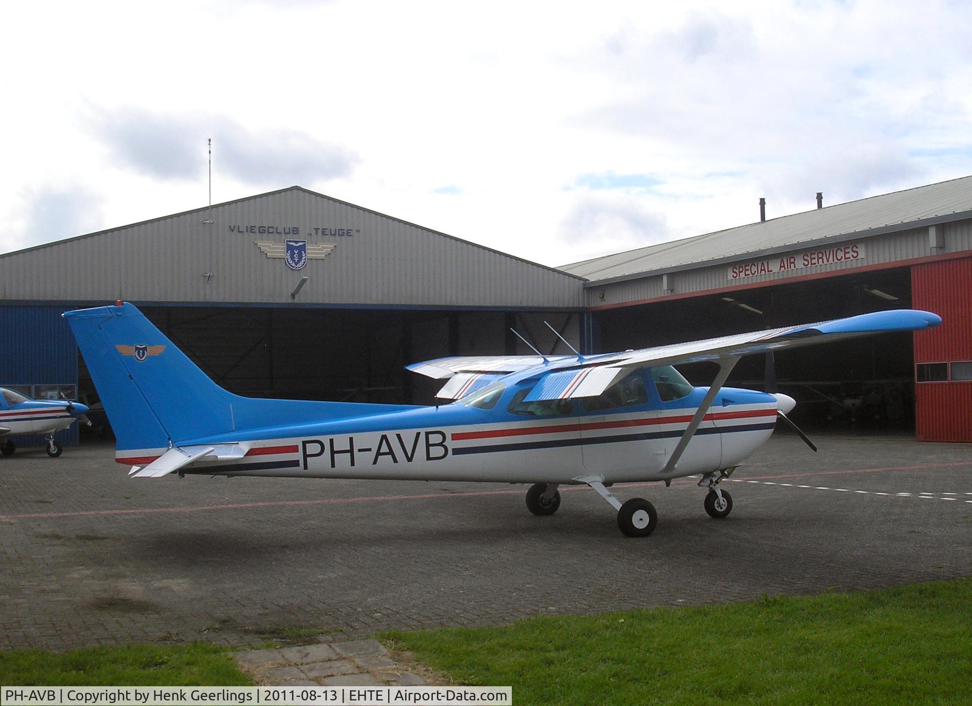 PH-AVB, 1982 Reims F172P C/N F17202185, Skyhawk II