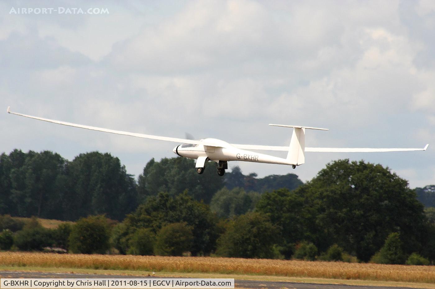 G-BXHR, 1997 Stemme S-10V C/N 14-030, departing from Sleap