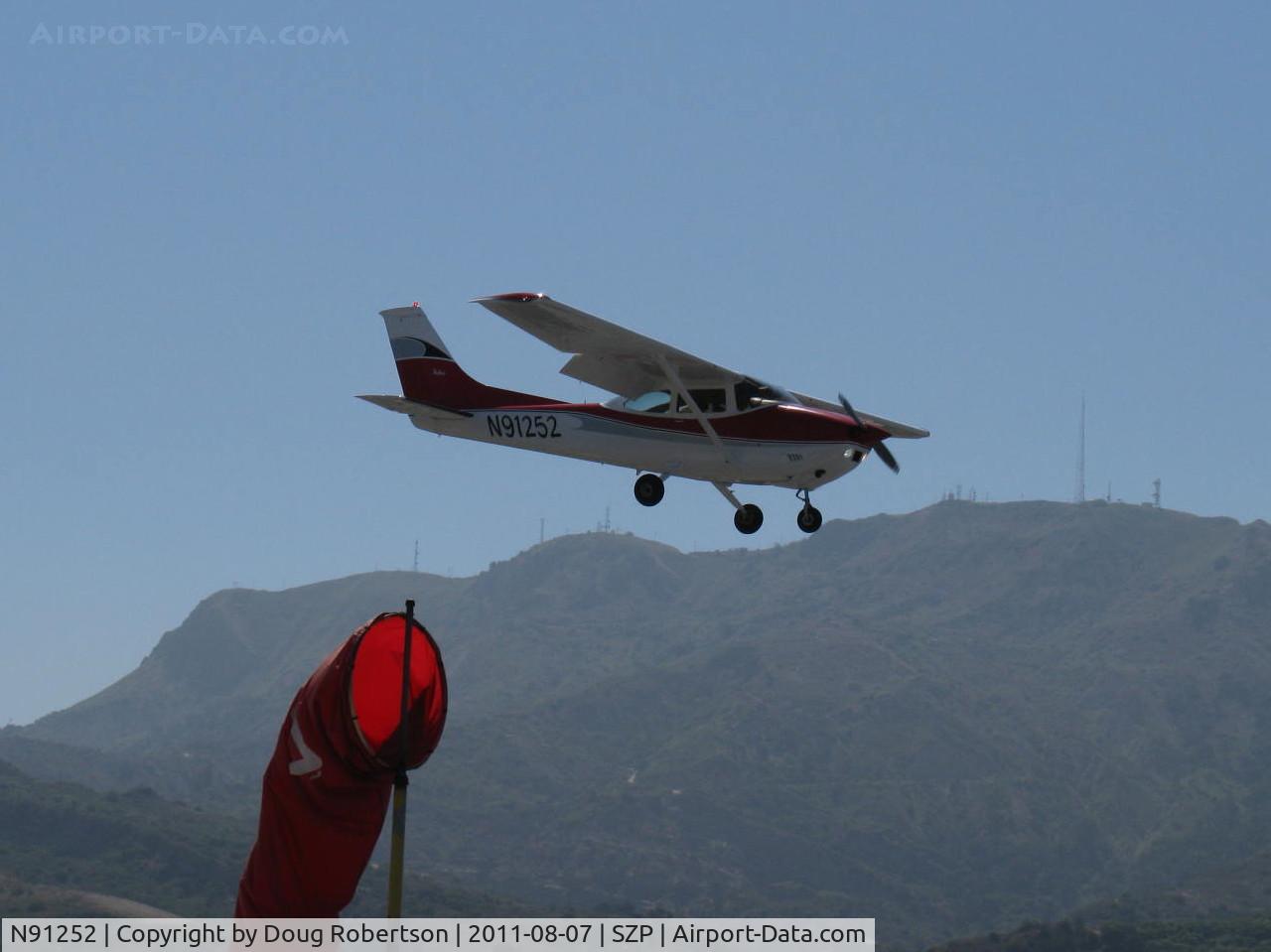 N91252, 1973 Cessna 182P Skylane C/N 18261981, 1973 Cessna 182P SKYLANE, Continental O-470-S 230 Hp, on final Rwy 22