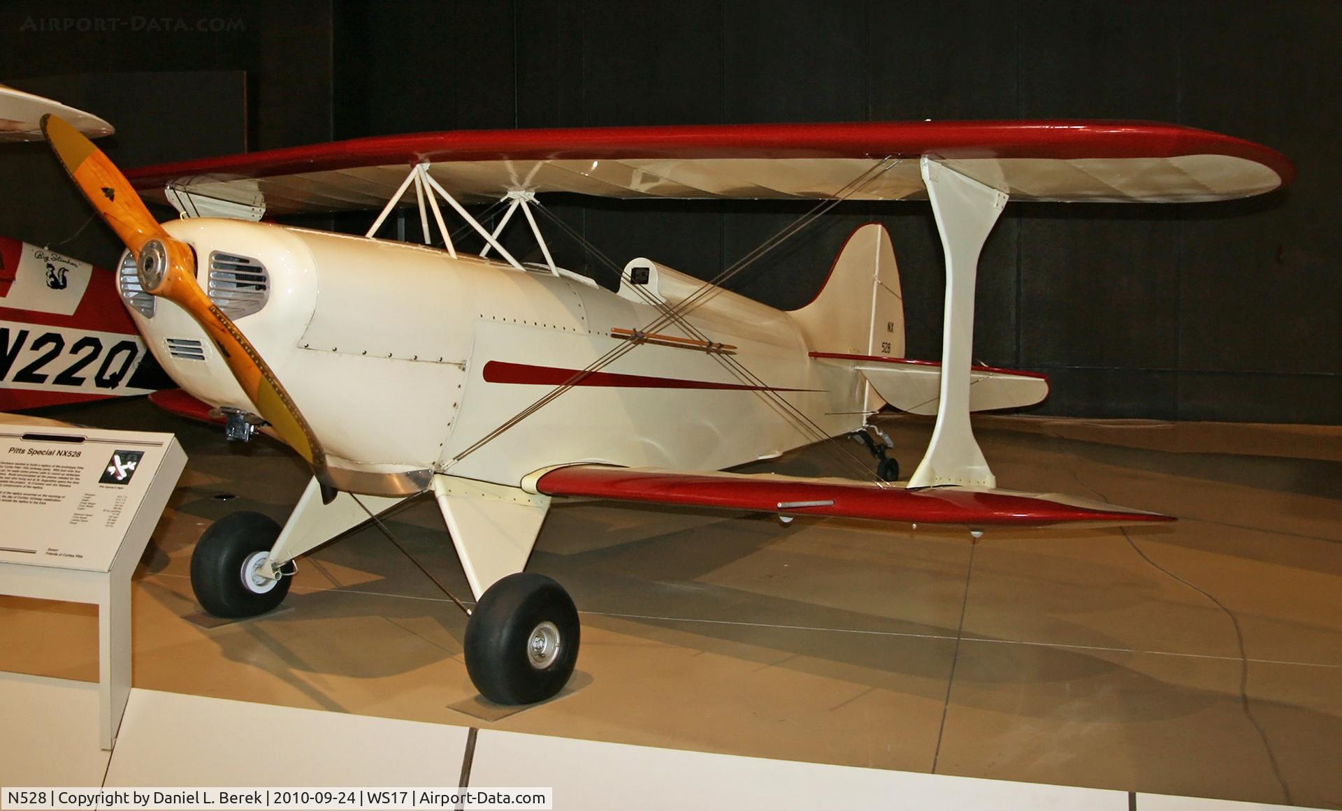 N528, 1990 Pitts S-1 Special C/N 001 (N528), This special replica Pitts Special, modified as a single-seater, was built by the Friends of Curtis Pitts in 1990.