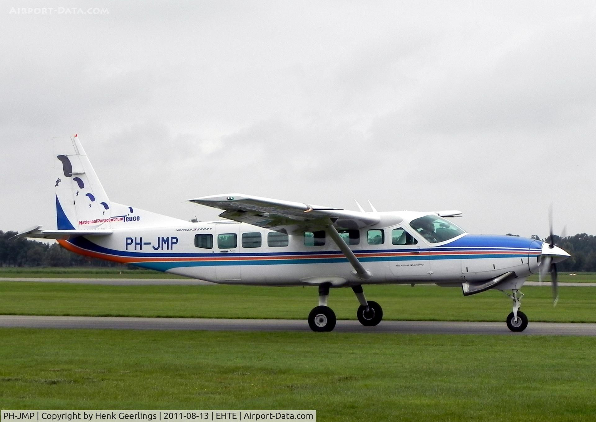 PH-JMP, 1997 Cessna 208B Supervan 900 C/N 208B-0583, Owner: Nationaal Parachutisten Centrum Teuge - National Para Center - Teuge