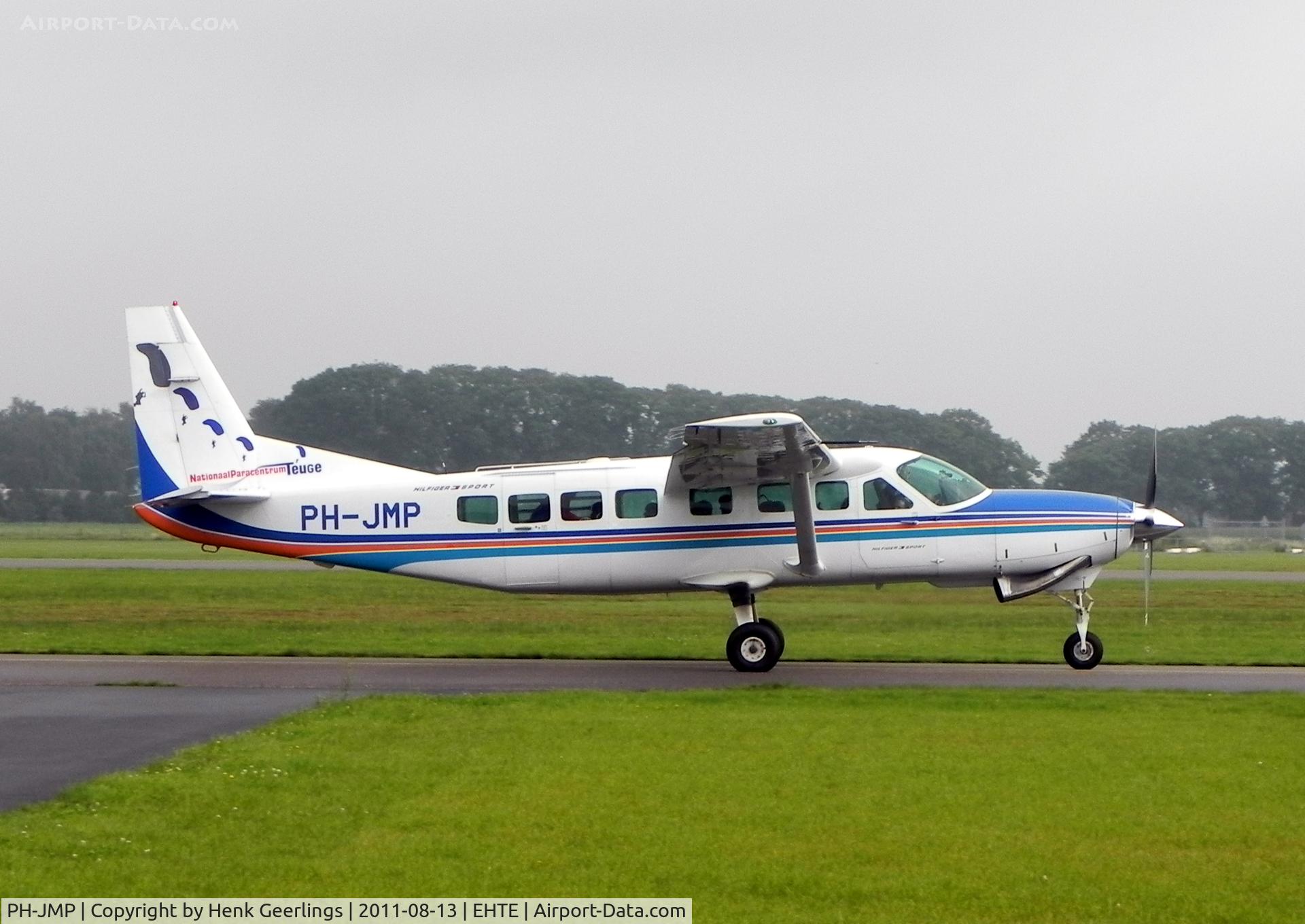PH-JMP, 1997 Cessna 208B Supervan 900 C/N 208B-0583, Owner: Nationaal Parachutisten Centrum Teuge - National Para Center - Teuge