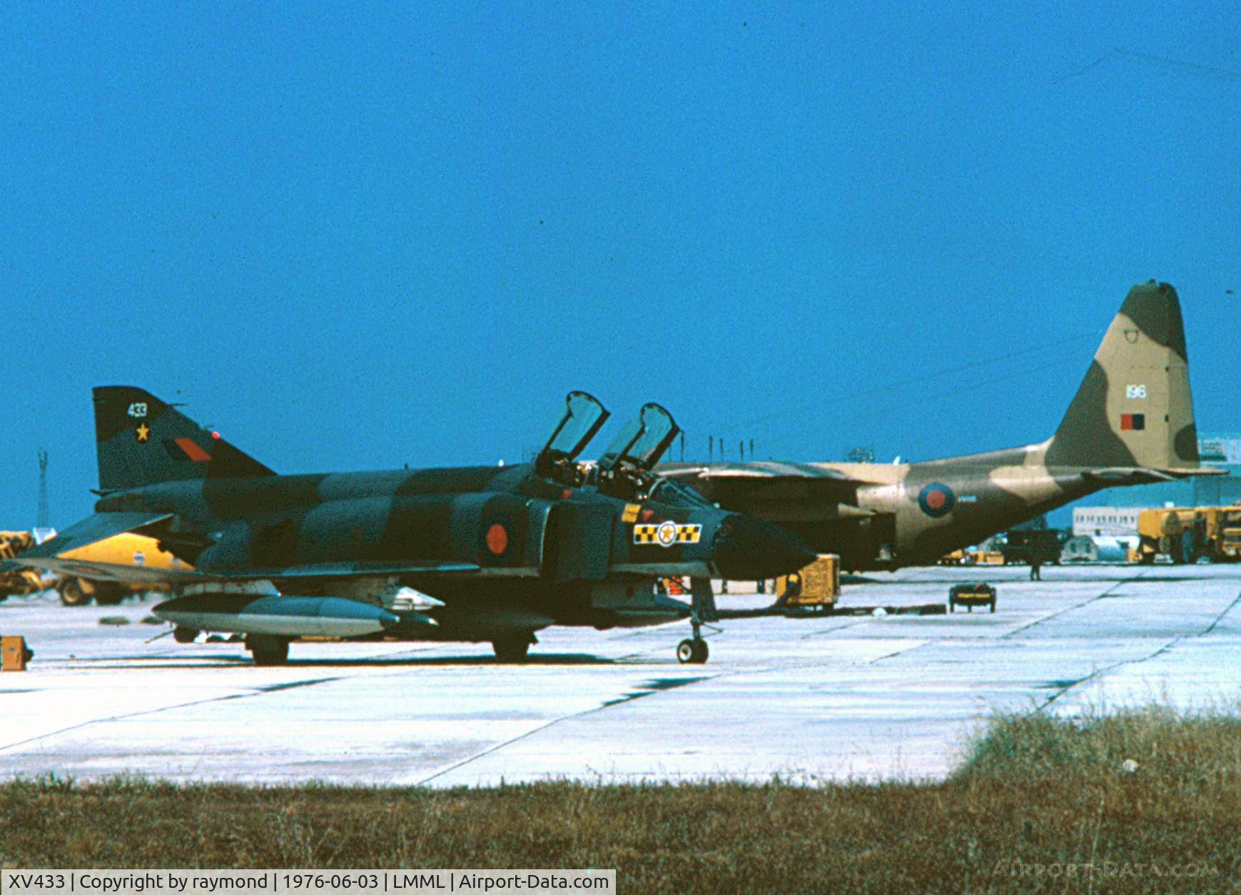 XV433, 1969 McDonnell Douglas Phantom FGR2 C/N 3158/9263, Phantom XV433 31Sqd RAF