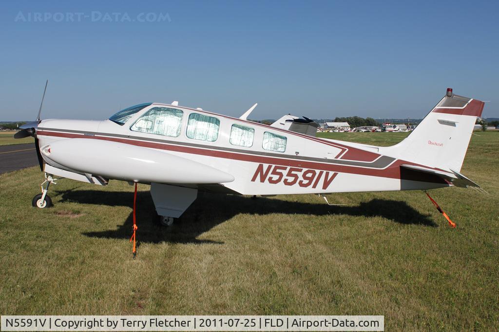 N5591V, 1989 Beech A36 Bonanza 36 C/N E-2501, 1989 Beech A36, c/n: E-2501 at Fond du Lac