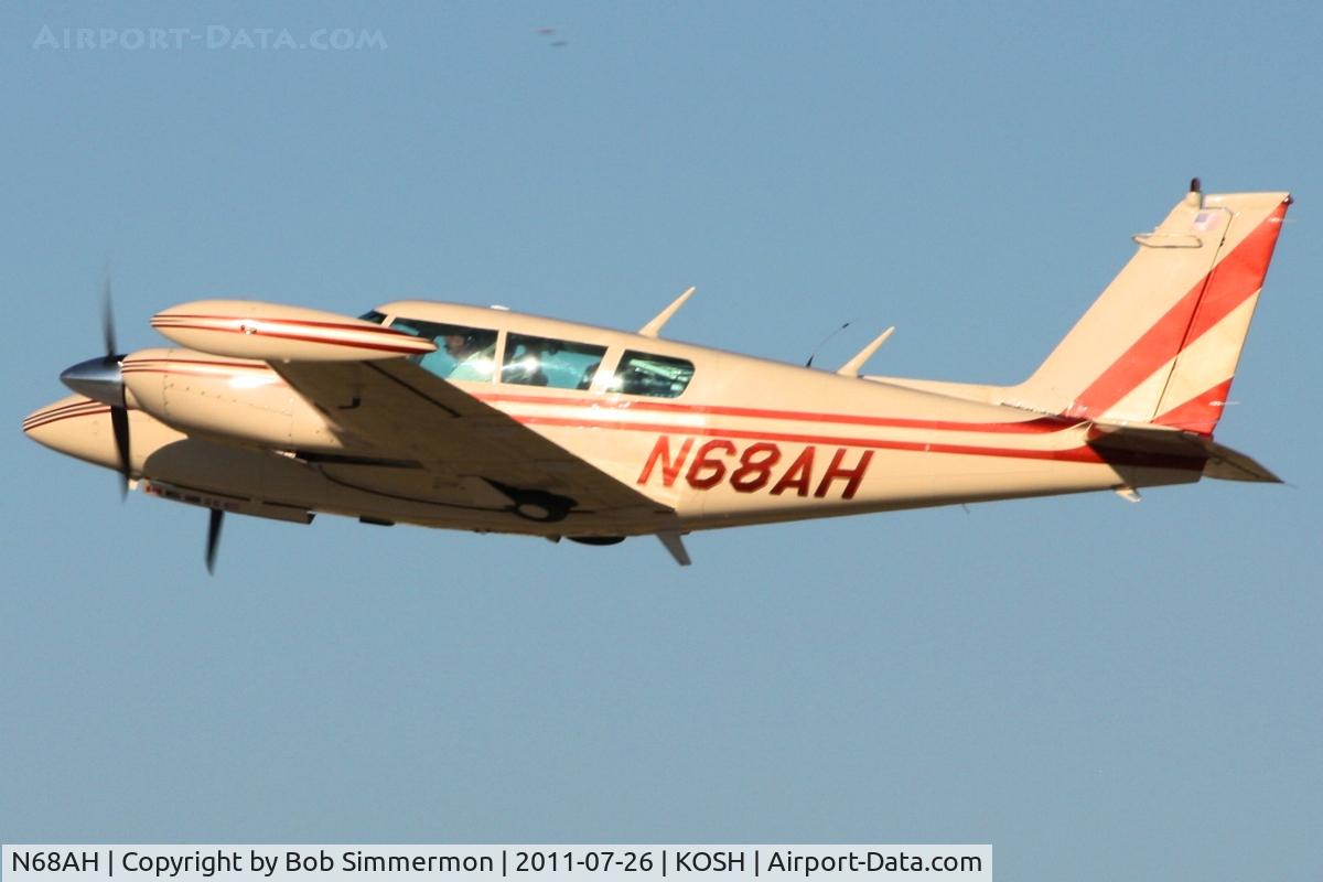 N68AH, 1968 Piper PA-30 Twin Comanche Twin Comanche C/N 30-1685, Departing Airventure 2011.