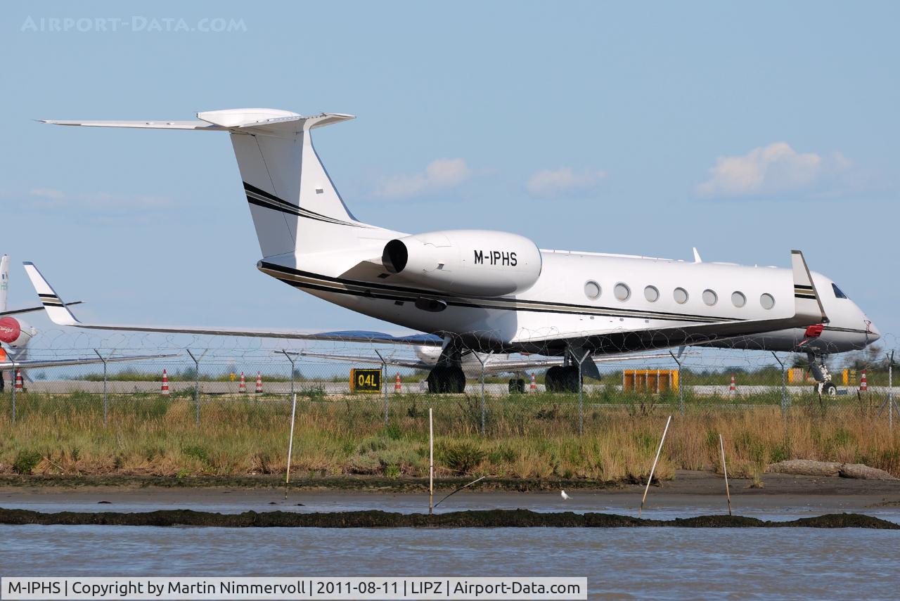 M-IPHS, 2009 Gulfstream Aerospace GV-SP (G550) C/N 5246, Private