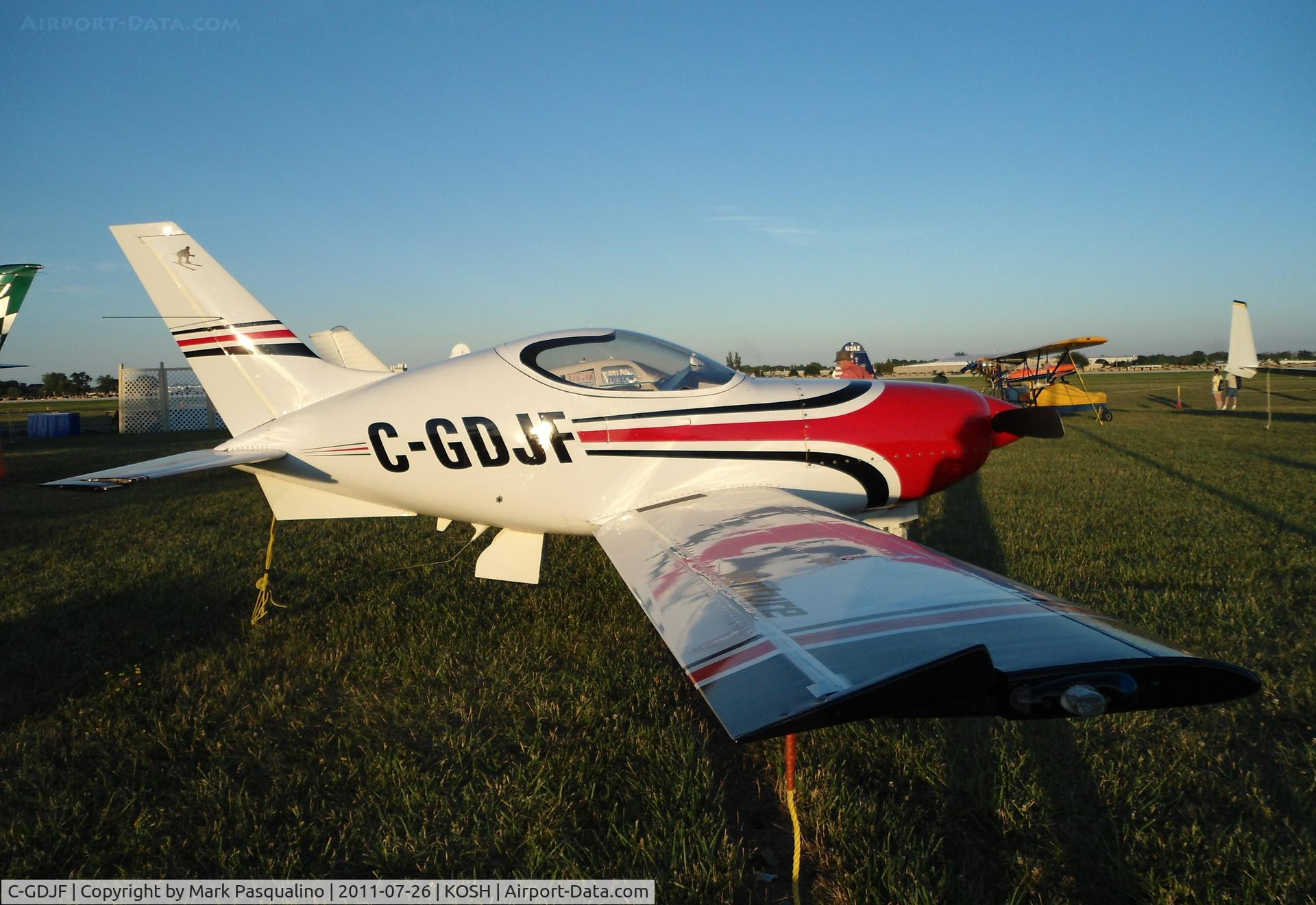 C-GDJF, 1998 Questair Venture 20 C/N 061, Venture Model 20