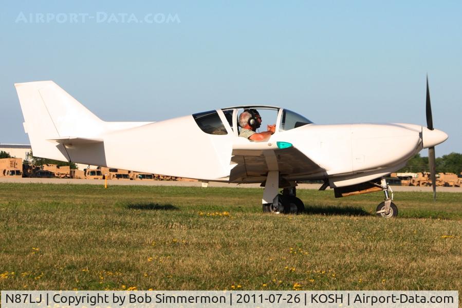 N87LJ, 1988 Stoddard-Hamilton Glasair RG C/N SN-487R, Departing Airventure 2011.