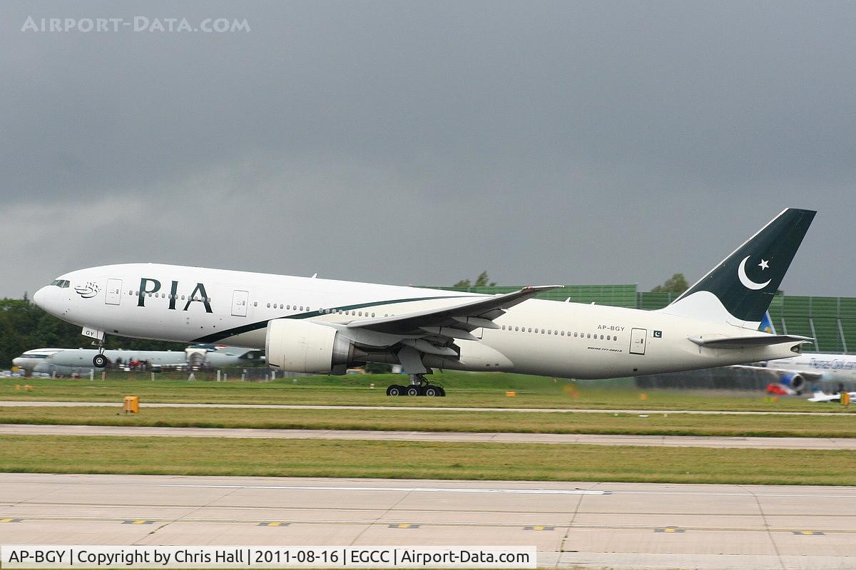 AP-BGY, 2005 Boeing 777-240/LR C/N 33781, PIA Pakistan International Airlines