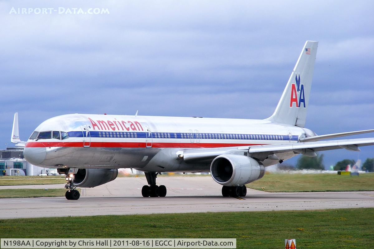 N198AA, 2001 Boeing 757-223 C/N 32392, American Airlines
