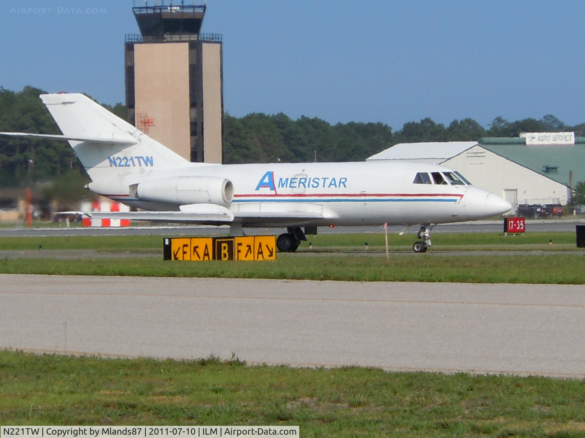 N221TW, 1969 Dassault Falcon 20D C/N 221, @ ILM.