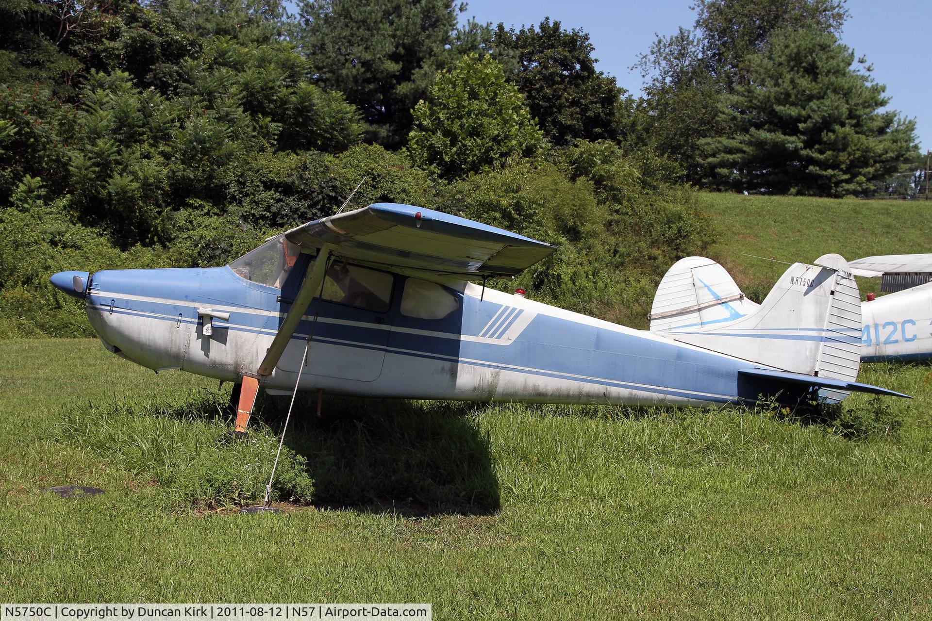 N5750C, 1951 Cessna 170A C/N 19830, Another 'dead' Cessna 170 mired in the entry to New Garden. Anyone need two??