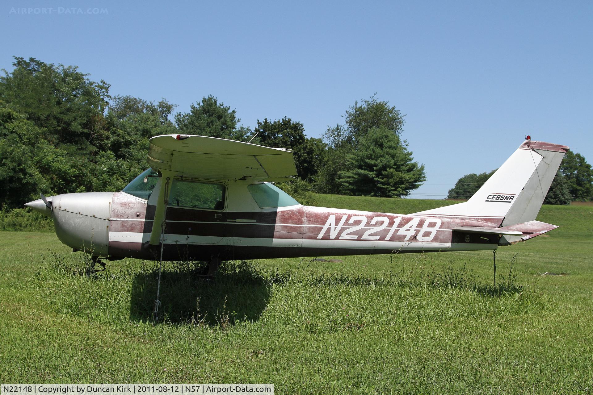 N22148, 1967 Cessna 150H C/N 15068096, Looking a little sorry