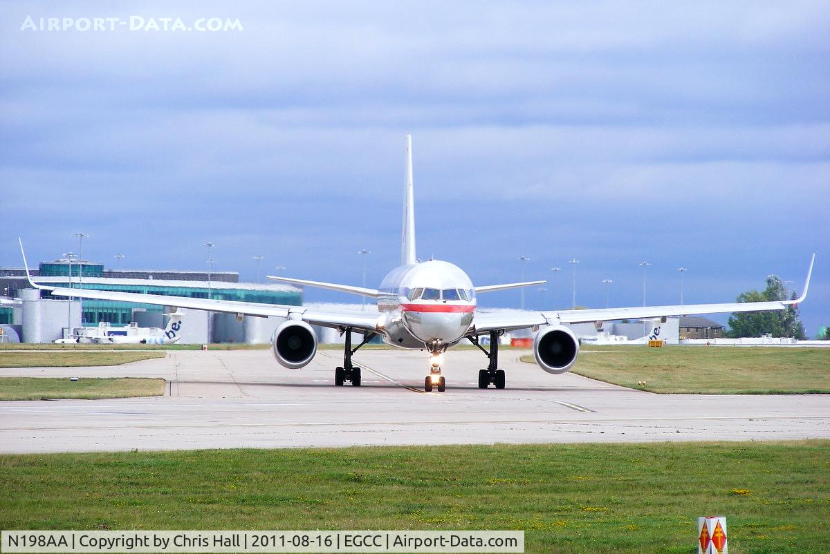 N198AA, 2001 Boeing 757-223 C/N 32392, American Airlines