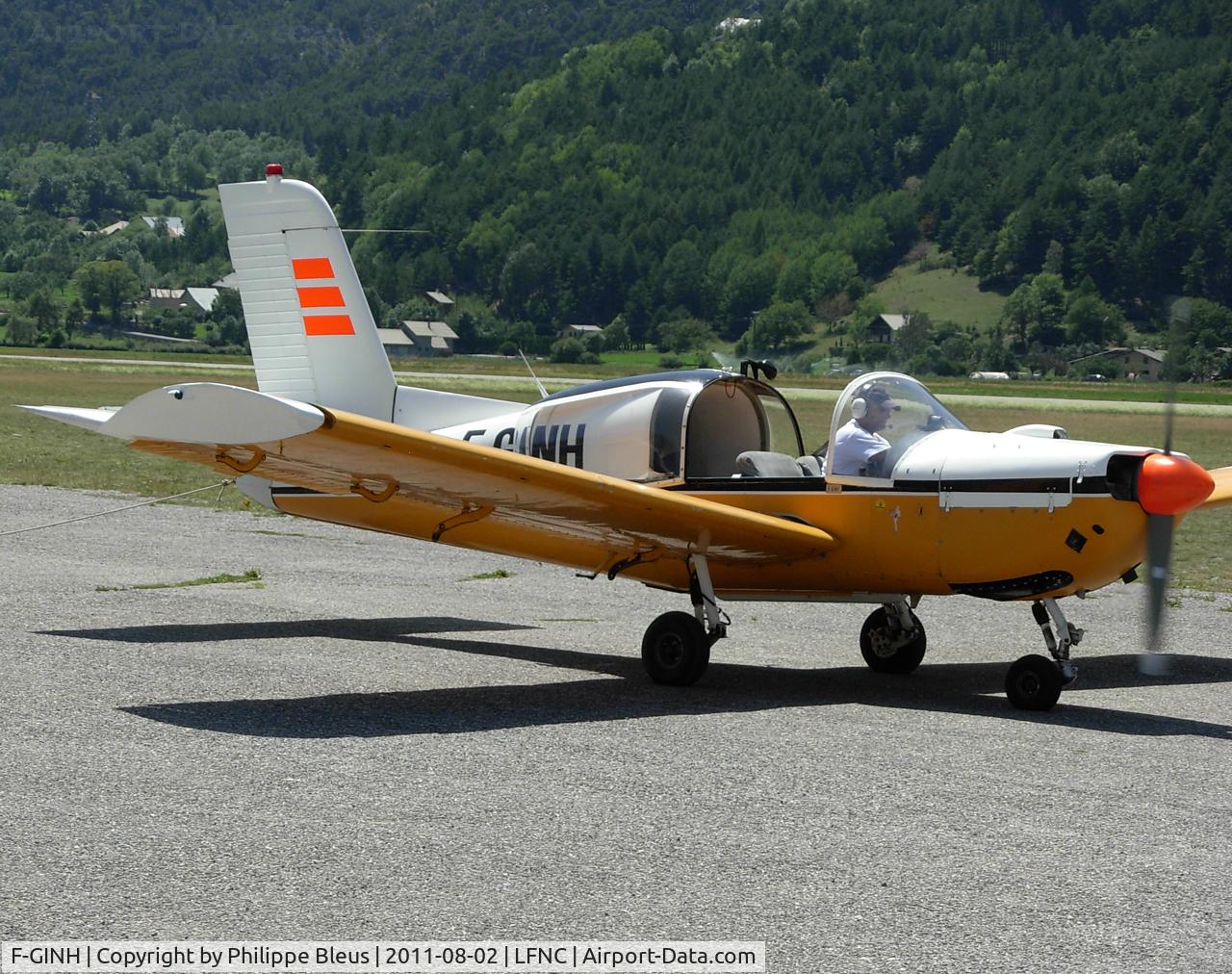 F-GINH, Socata MS-893A Rallye Commodore 180 C/N 10605, Taxiing to rwy 16.