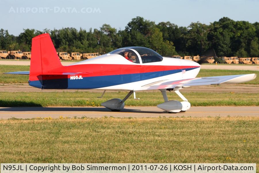 N95JL, 2001 Vans RV-6A C/N 24199, Departing Airventure 2011.