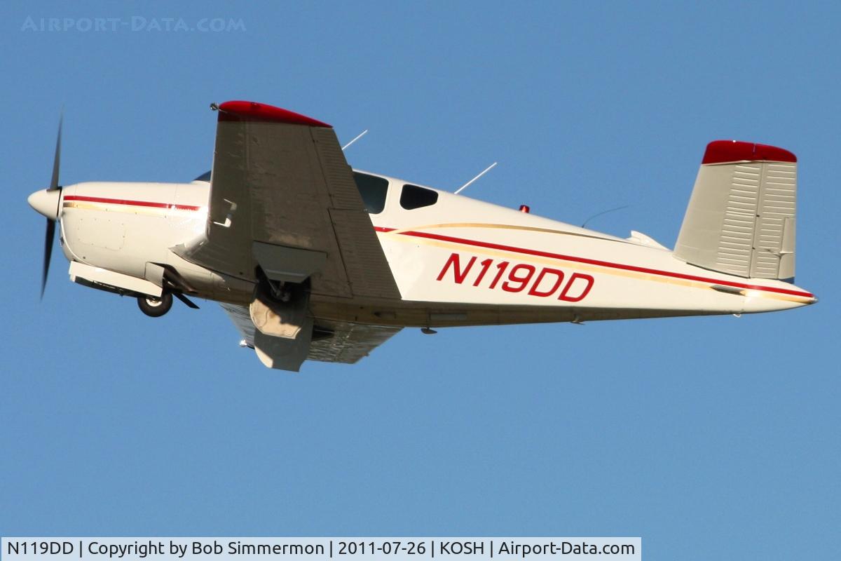 N119DD, 1952 Beech C35 Bonanza C/N D-3380, Departing Airventure 2011.