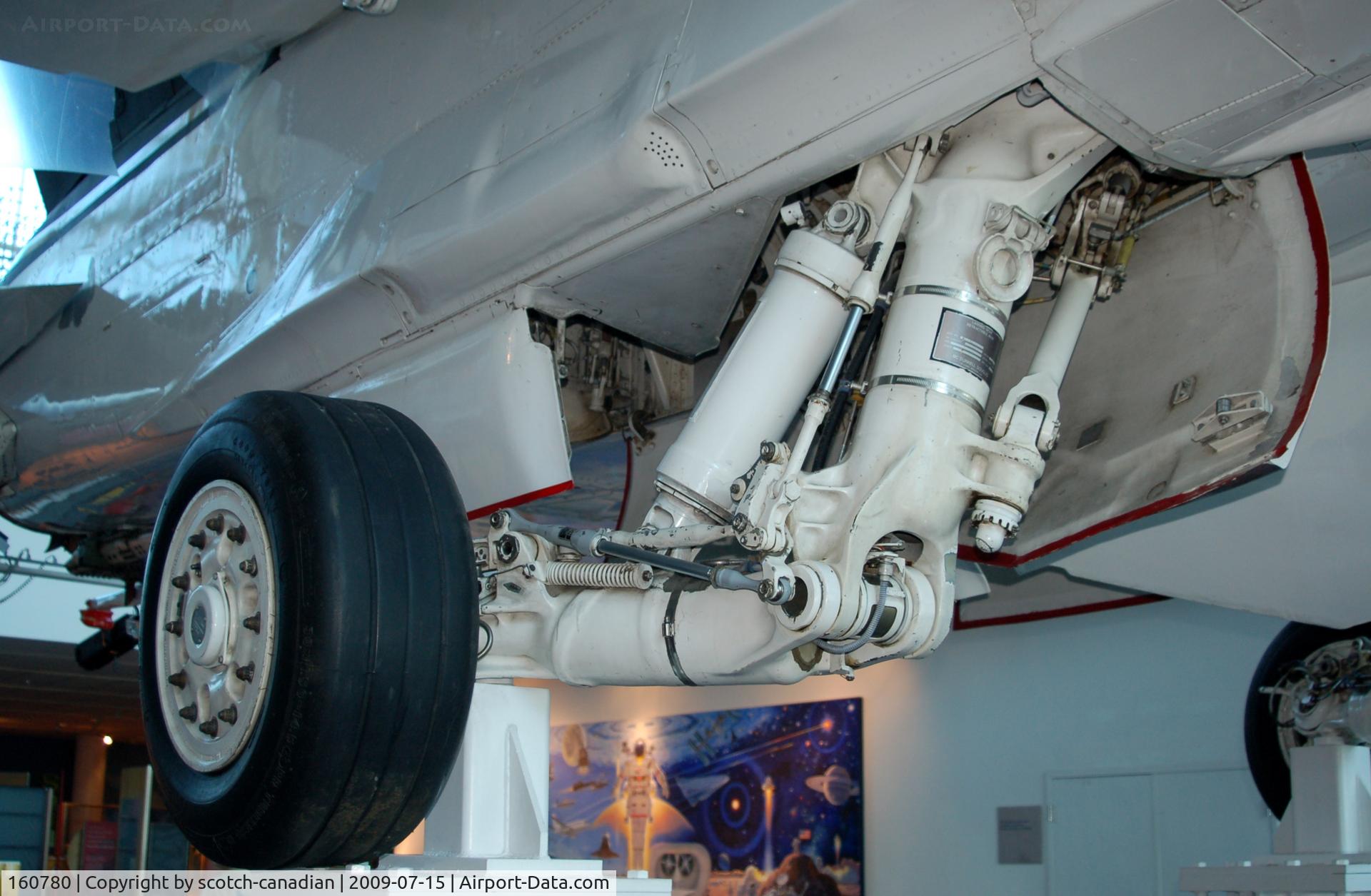 160780, McDonnell Douglas F/A-18A Hornet C/N 6/A006, Main Landing Gear on the McDonnell Douglas F-18 High Angle-of-Attack (Alpha) Research Vehicle 